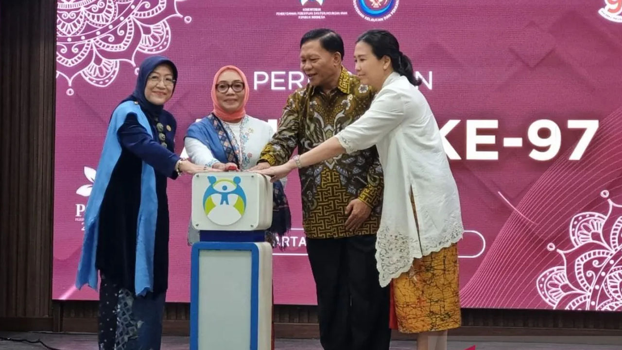 Sepekan Hari Ibu hingga Natal, Menag Ajak Umat Kristiani Rawat Kasih