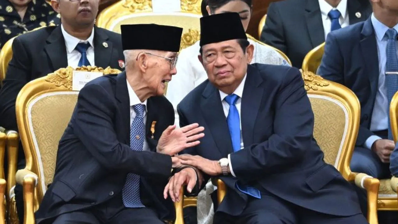 Terpopuler: Wapres Ke-6 RI Try Sutrisno Wafat hingga LRT Sampai Ancol